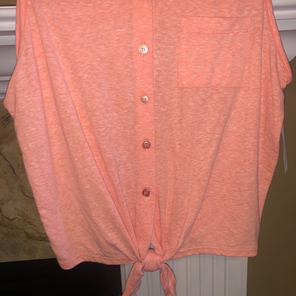 Perfect Summer Top! Beautiful peach top! NWT - Picture 3 of 7